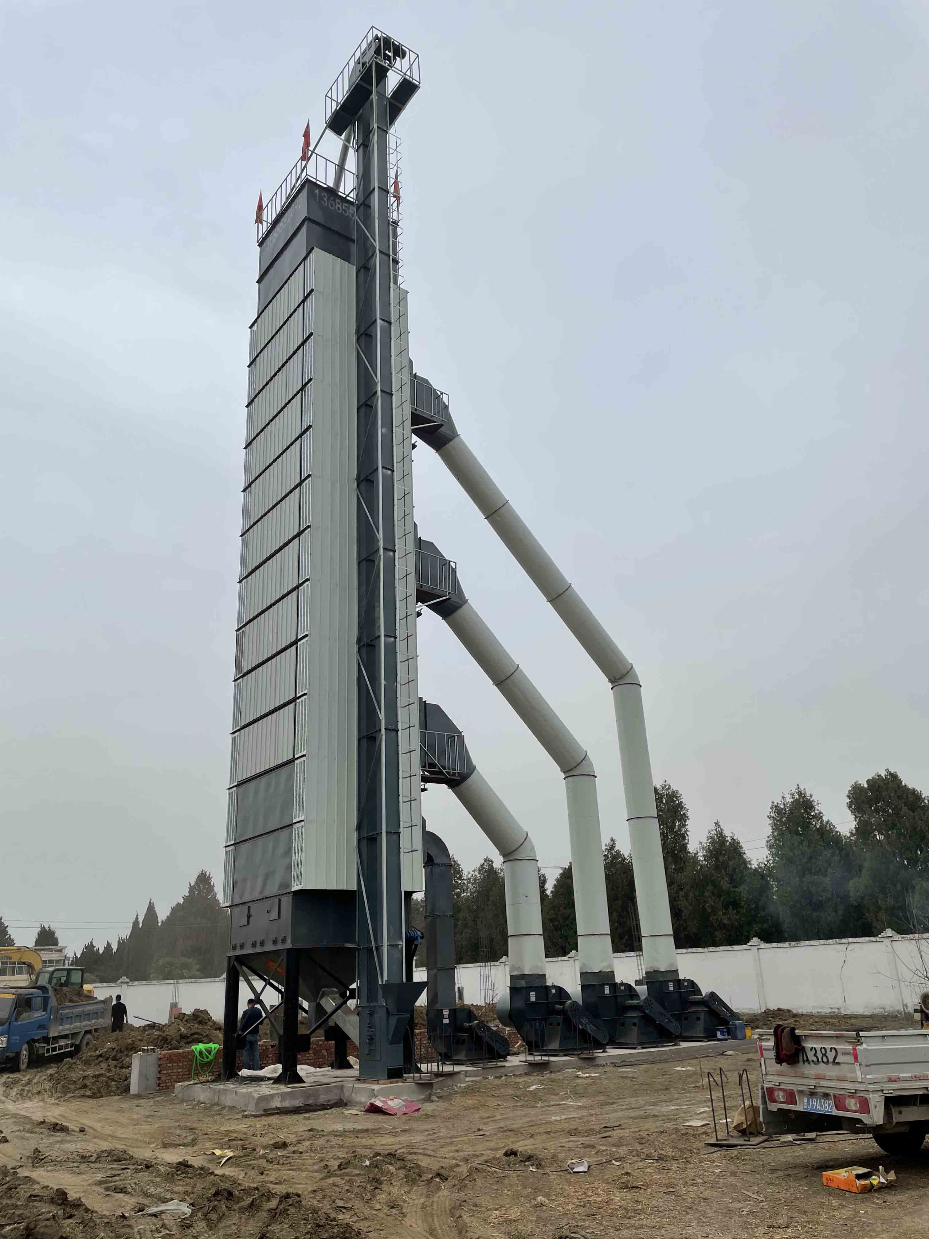 如何选购玉米烘干塔？